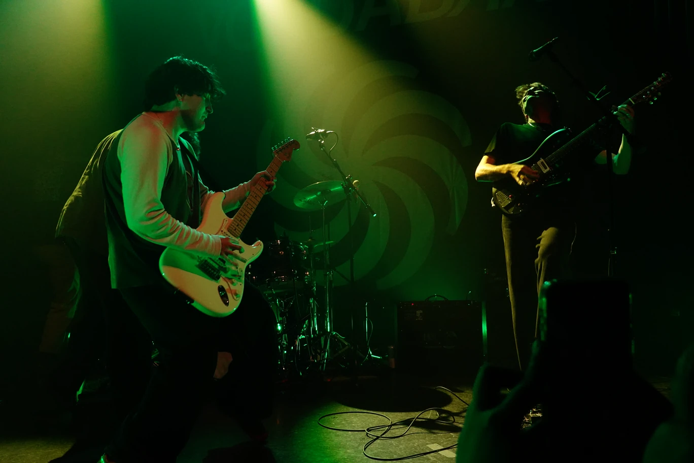 Vundabar playing with Courting